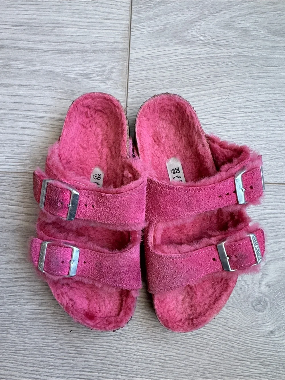 Birkenstock Kids Fuzzy Slide Sandals in Bright Pink | size 12-12.5 US